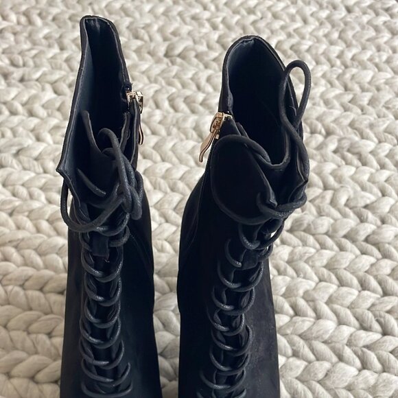 Billini Black Lace-Up Pointed Toe Heeled Ankle Boots Booties Size 6 - Picture 3 of 6